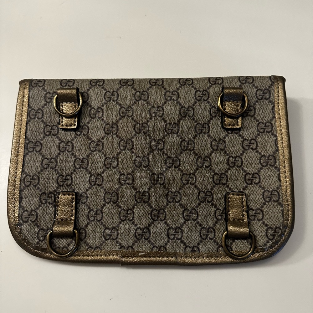 Nice Gucci backpack missing the belt sold as it - Picture 6 of 6